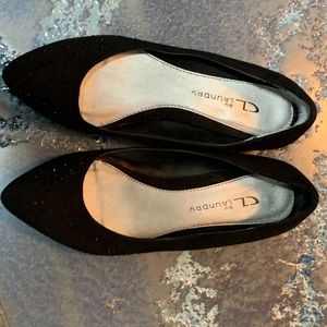 The flats are as good as new in 6.5 size.